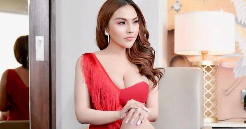 Instagram.com/lisamarianaaa